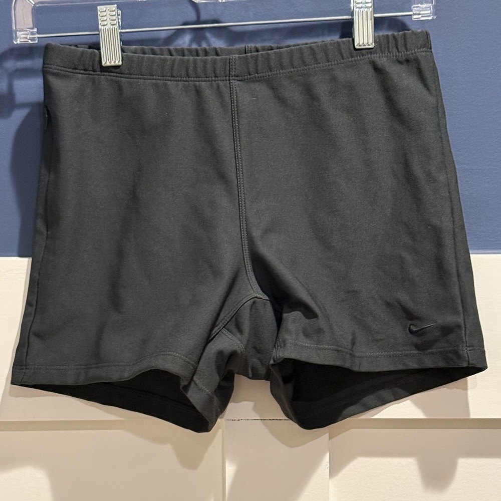 Nike Women's Dark Gray Athletic Shorts Size M Like New!!